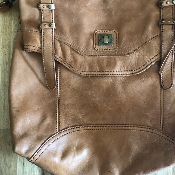 The Sak Tan Leather Handbag - Picture 2 of 7